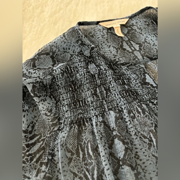 Rebecca Taylor snake skin 100% silk blouse blue size US 6 - Picture 12 of 13